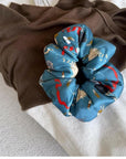Mulberry Silk Scrunchie: Luxury Hair Tie, Gentle Hold for Sleeping Hair Care