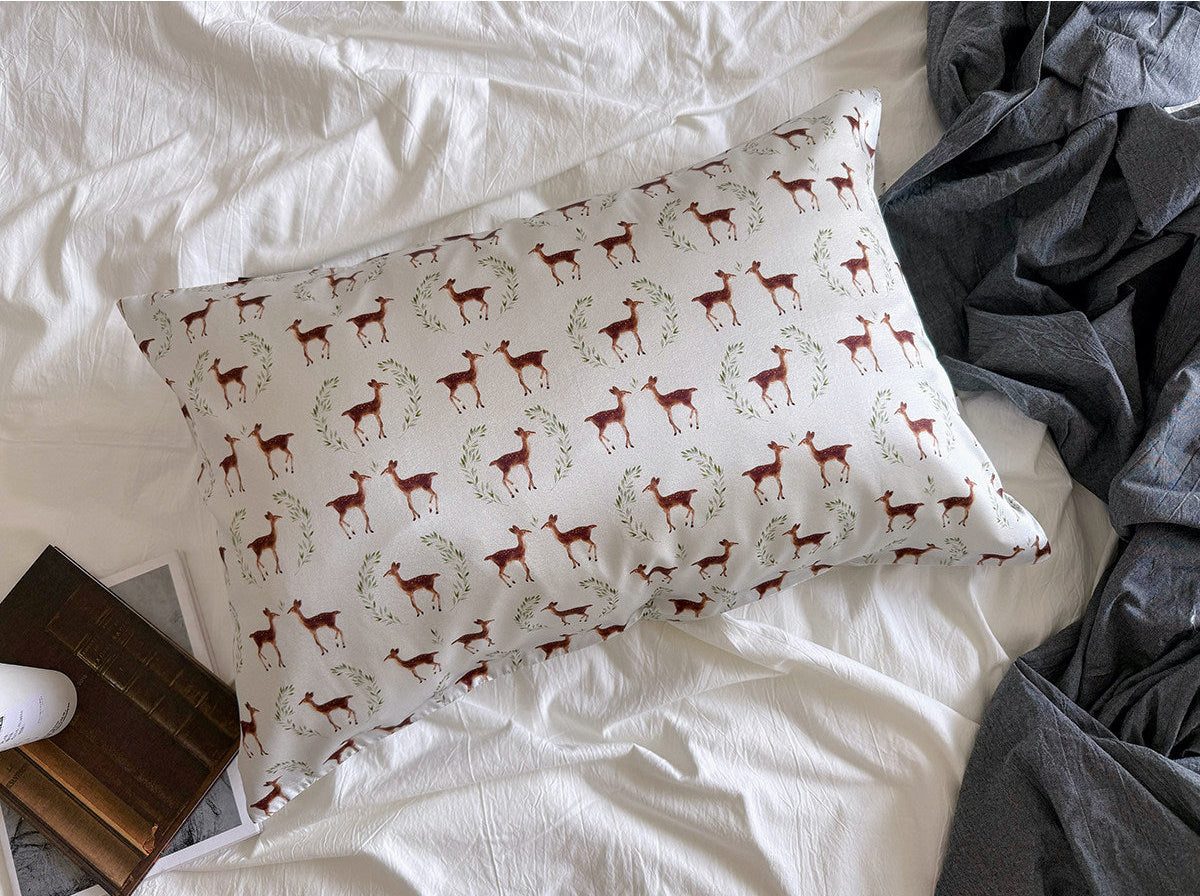 Deer &amp; Botanicals Mulberry Silk Pillowcase | 25 Momme