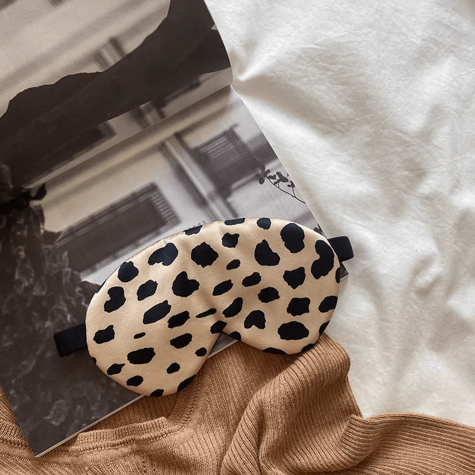 Victory's Secret Silk Pillowcase by 100% Mulberry Silk Gift set for Her Gift for Girl Friend's Birthday Gift for New Homewoner - Lian