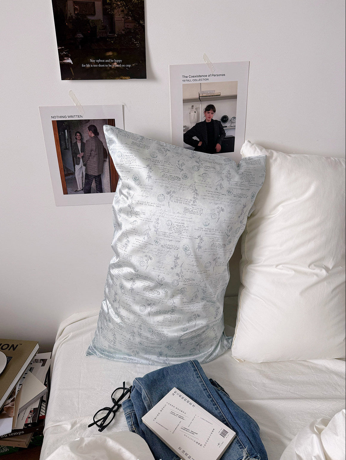 French Letter Print Mulberry Silk Pillowcase | 25 Momme