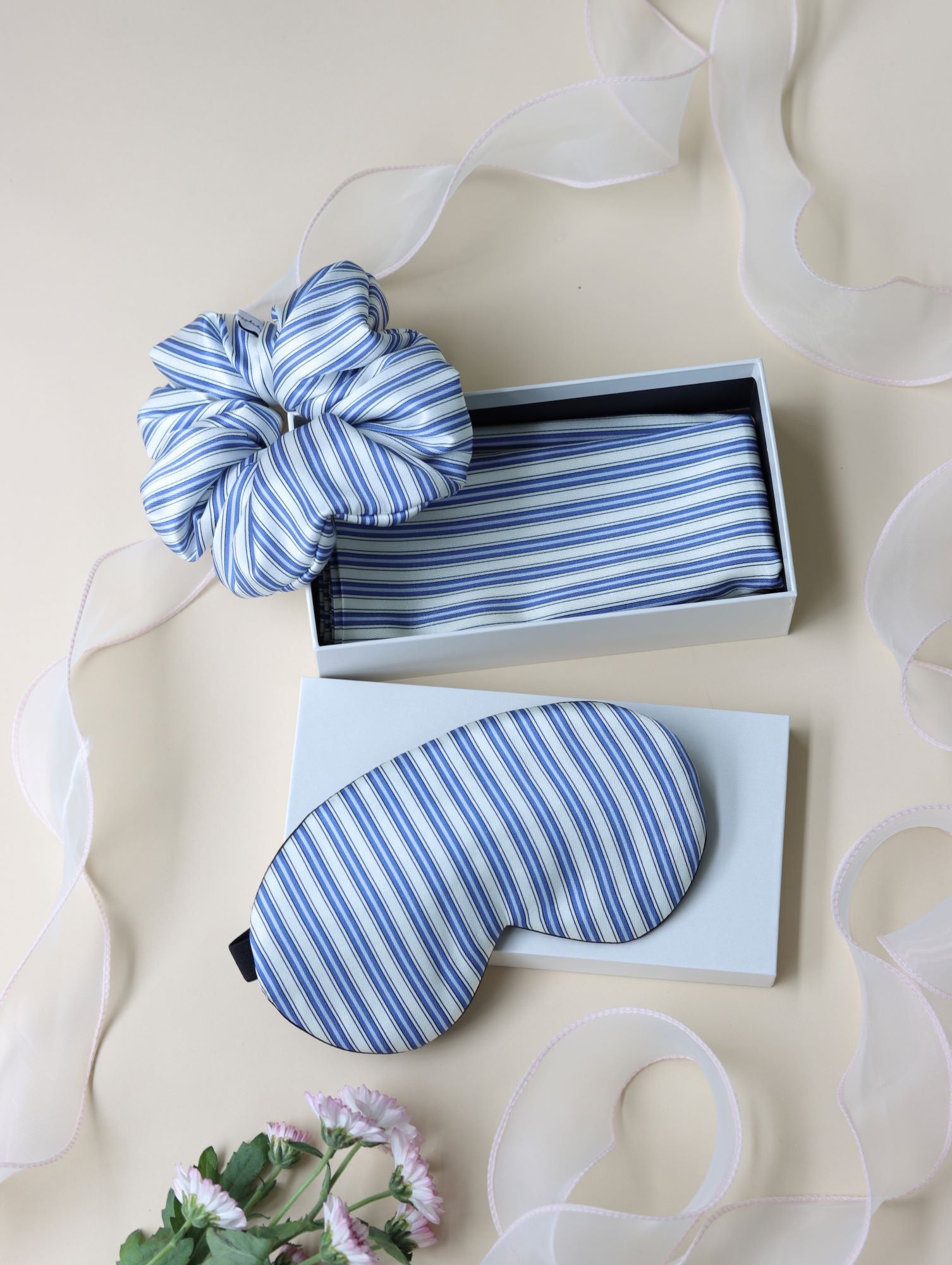 Mulberry Silk Sleep Set – Pillowcase, Eye Mask &amp; Scrunchie | Lian Collection
