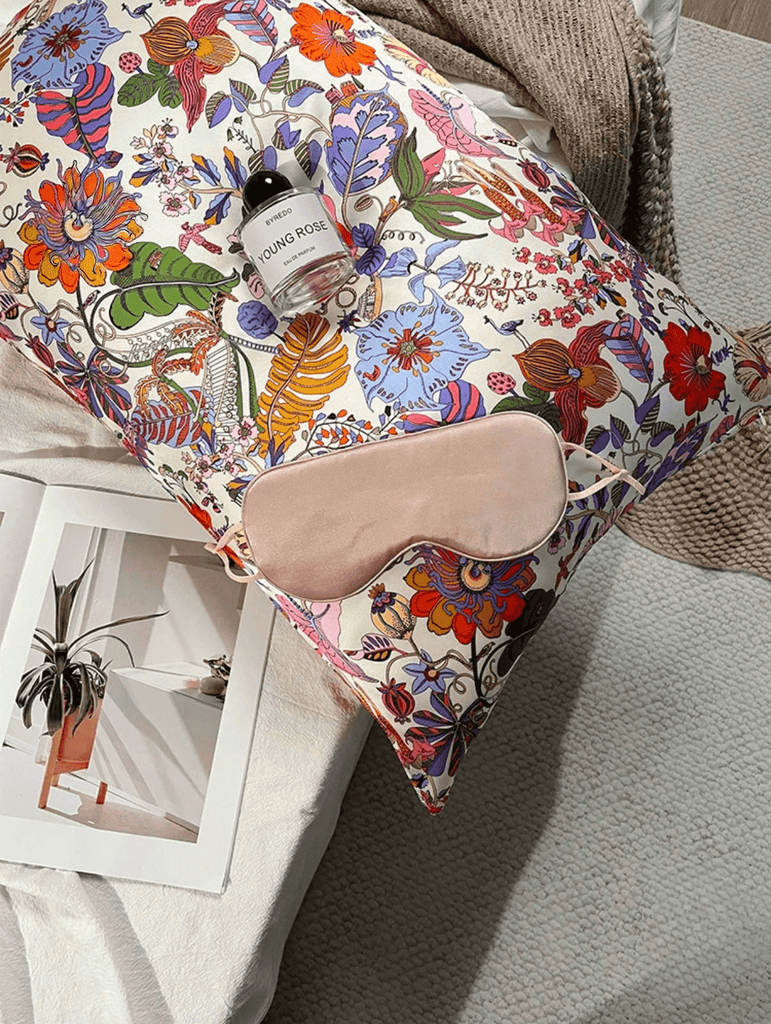 Wildflower Silk Pillowcase - Pure Mulberry Silk Spring Home Decor - Lian