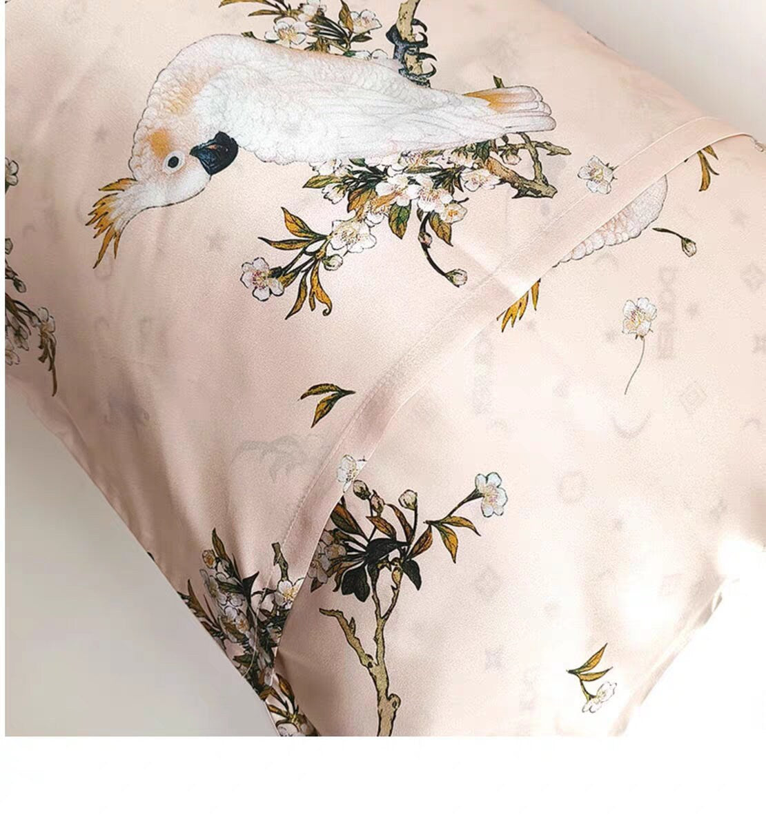 Luxury Silk Pillowcase, Minimalist Cockatoo Design, Vintage-Inspired Cottagecore Bedding, Envelope Closure, Soft &amp; Hypoallerenic Pillow Case