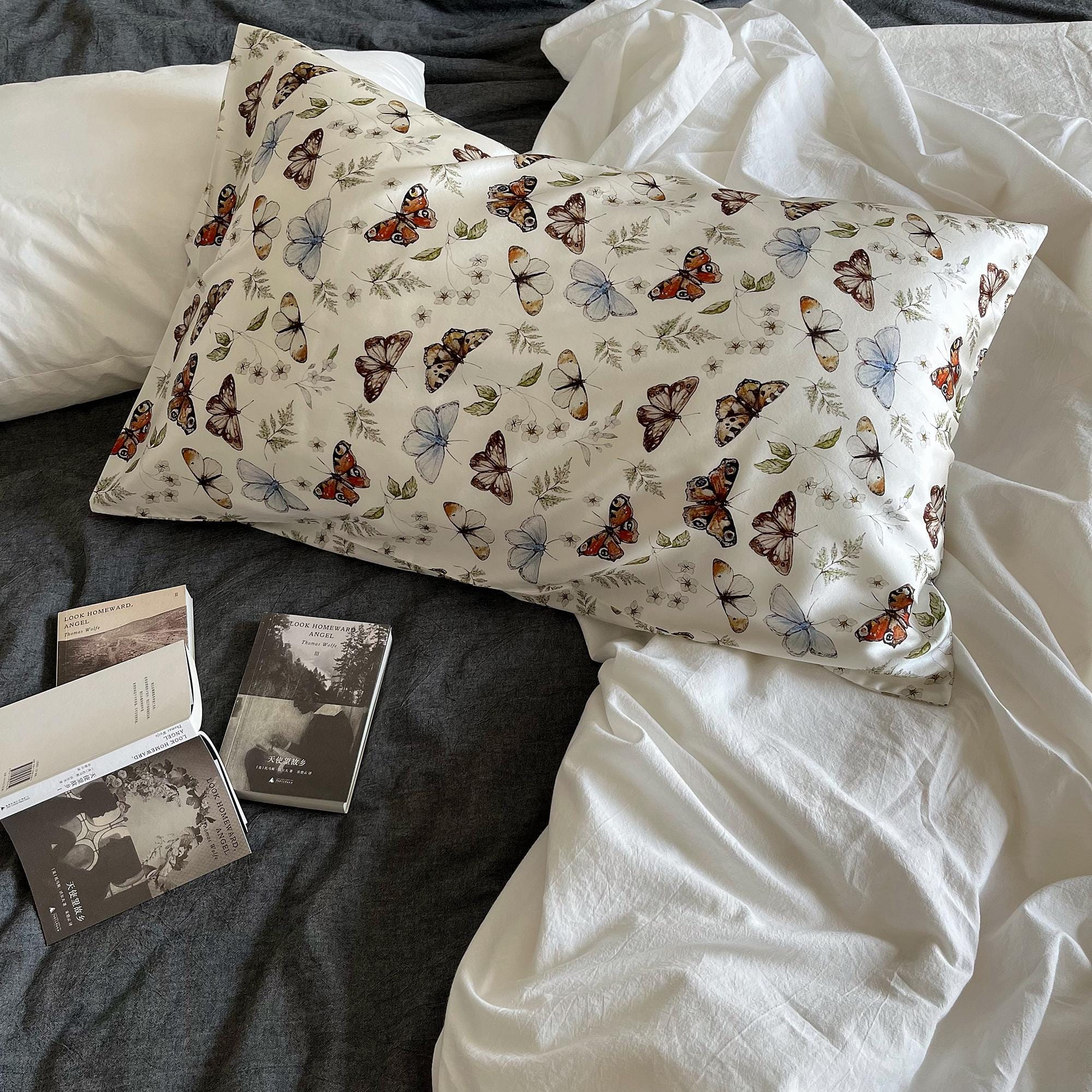 100% Mulberry Silk Pillowcase - Butterfly and Floral Garden Design, Envelope Closure, Anti-Frizz, Wrinkle - Resistant Silk Bedding