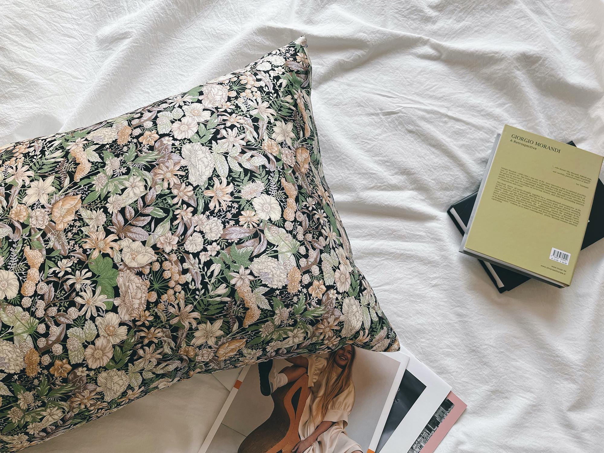 Mulberry Silk Pillowcase: Wild Garden Floral Design, Hypoallergenic