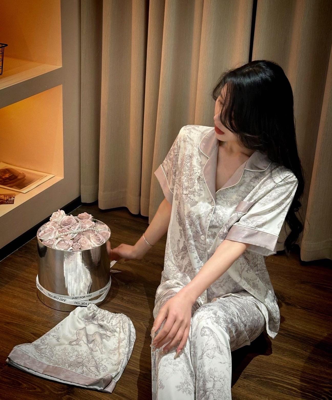 summer silk pyjamas set