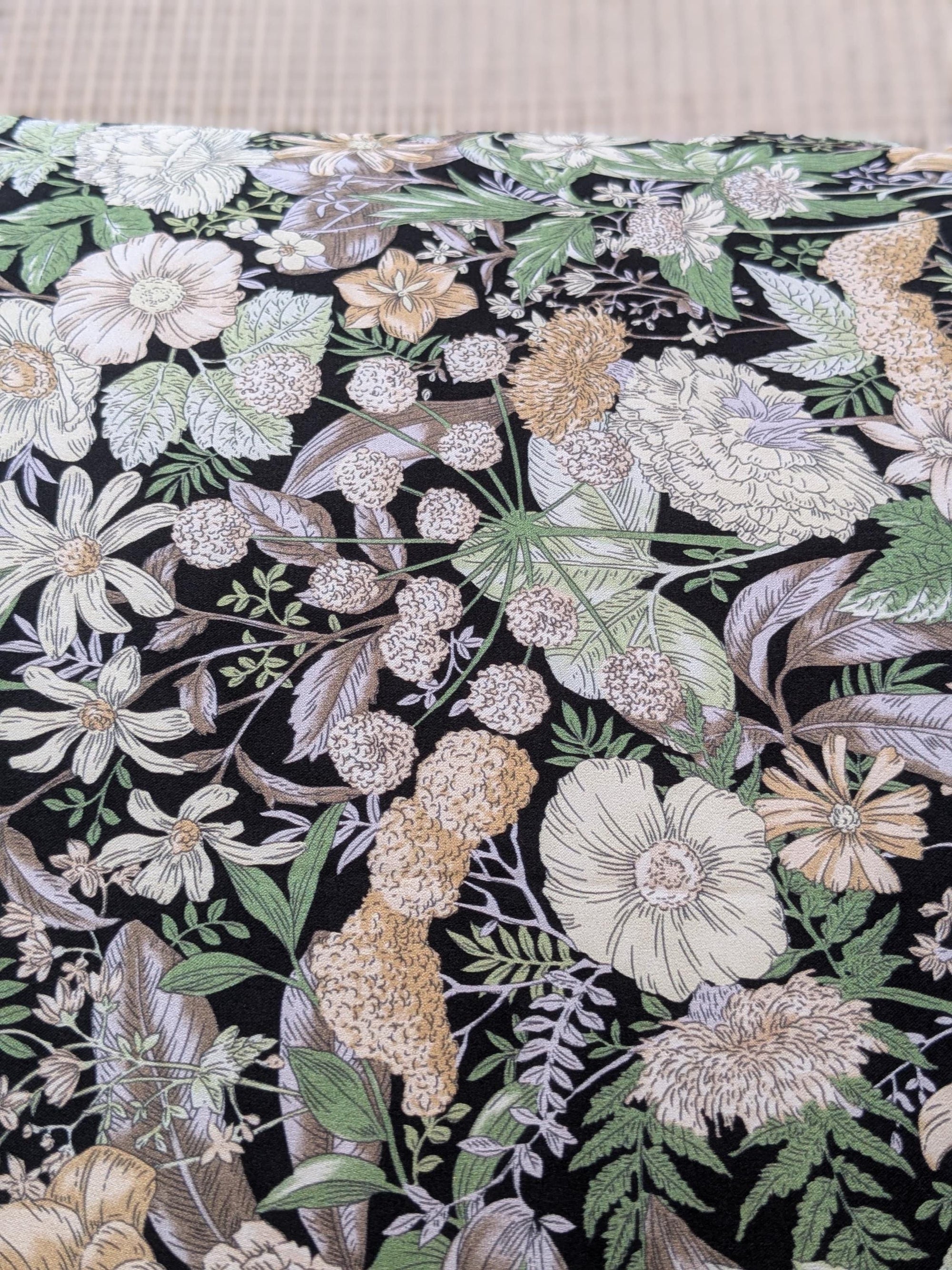 Mulberry Silk Pillowcase: Wild Garden Floral Design, Hypoallergenic