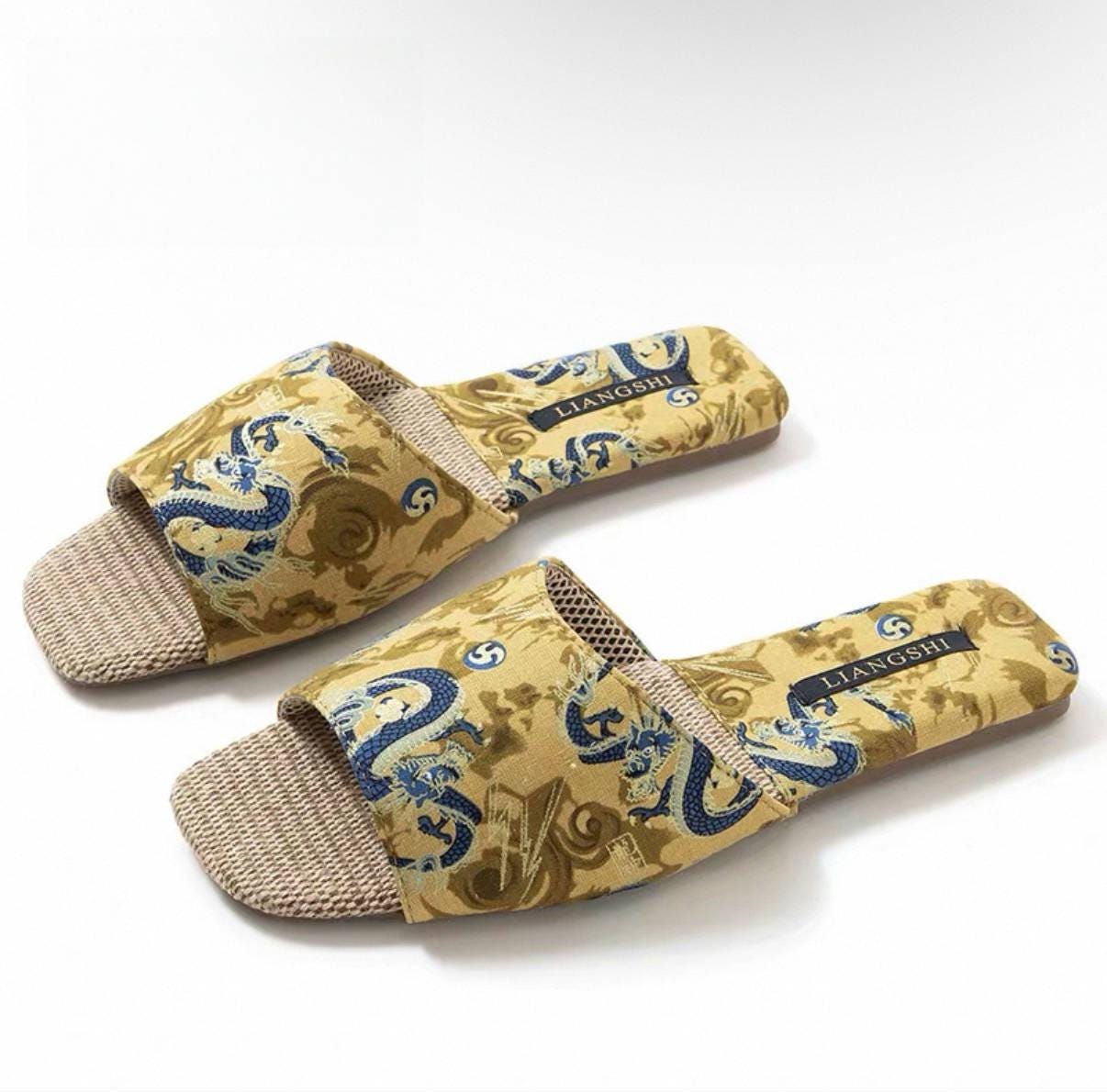 Unisex Summer Slippers for Men and Women Oriental Embroidered Handmade Summer Footwear Beach Mesh Slippers Chinese Dragon Cultural Gift Idea