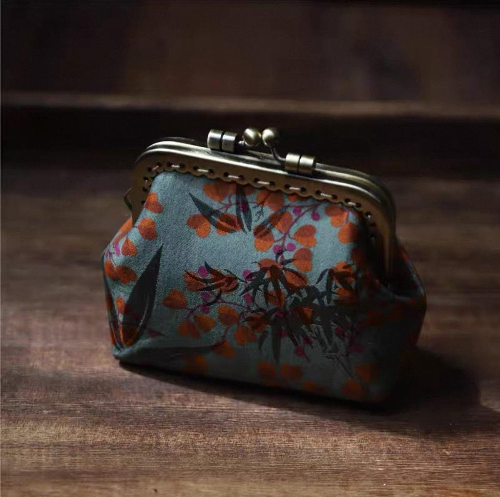 Mini Xiangyun Silk Coin Purse | Handmade Oriental Kiss-Lock Pouch | Vintage Chinese Brocade Clutch Gift for Women