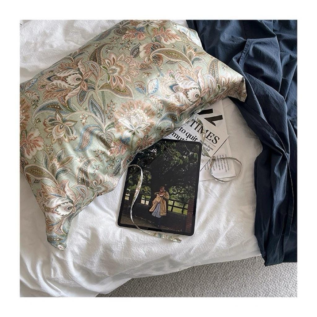 100% Mulberry Silk Pillowcase - Vintage Stylr Floral Pillow – Sage Green Paisley Silk Pillow Cover - Christmas Gift