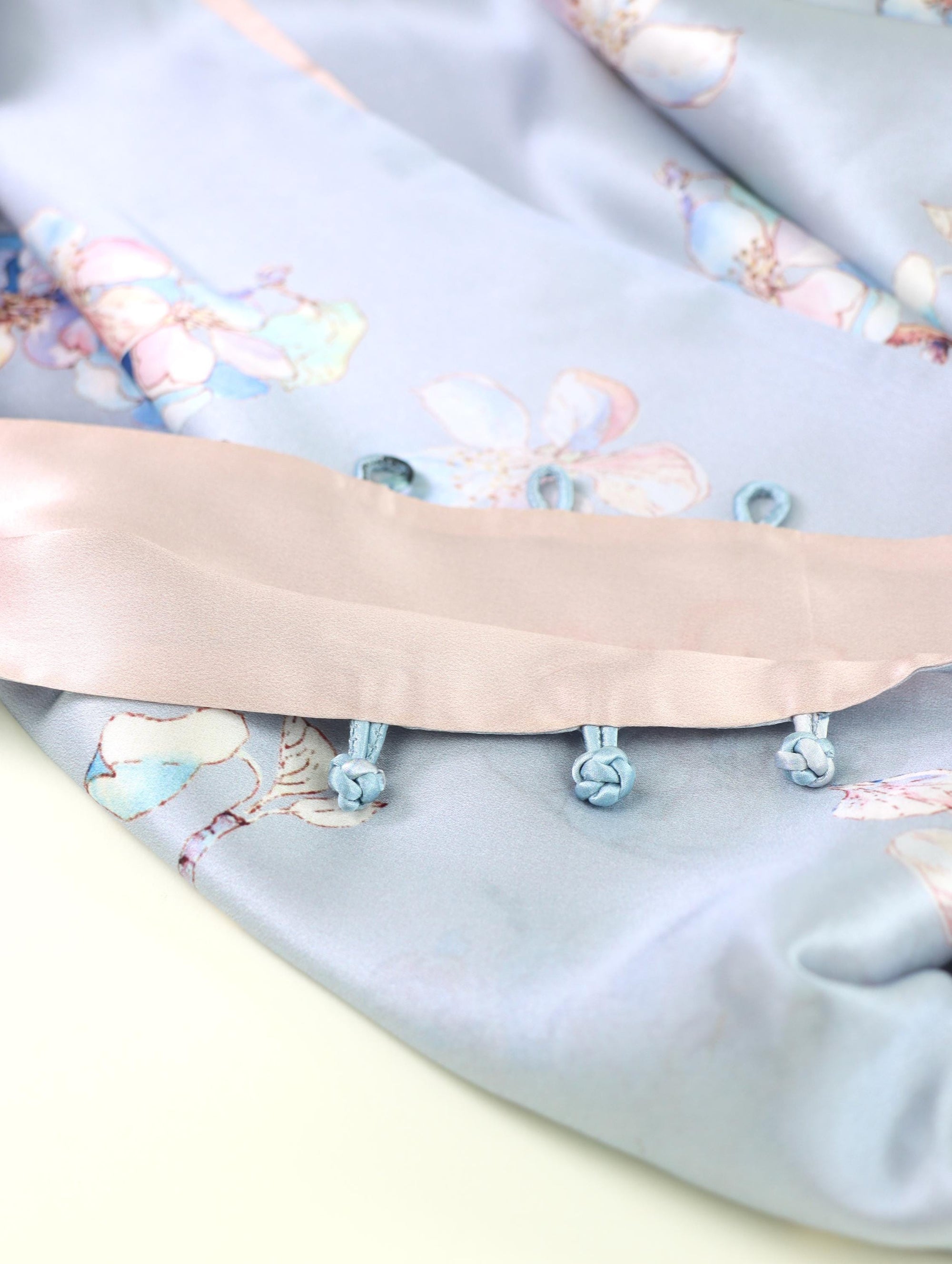 Reversible Mulberry Silk Scarf with Qipao Buttons – Double-Sided 6A Silk Wrap | Floral Bird Design Oriental Silk Shawl Hanfu Accessories