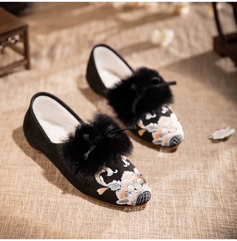 Embroidered Fur Mule Slippers for Women – Oriental Winter House Shoes, Warm Indoor Slippers, Soft Cotton Loafers, Gift for Her