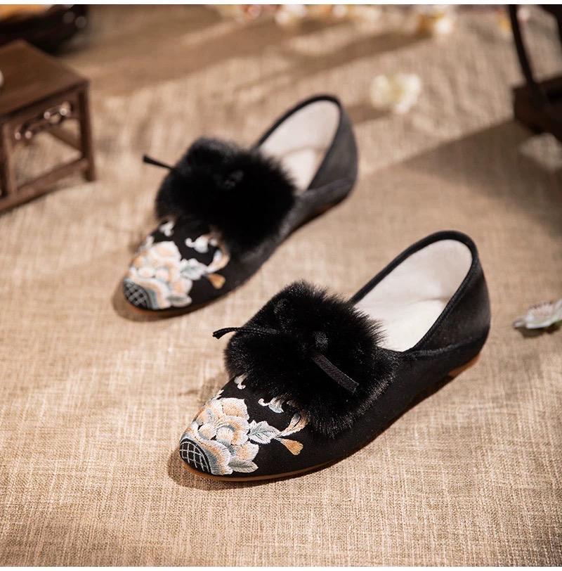 Embroidered Fur Mule Slippers for Women – Oriental Winter House Shoes, Warm Indoor Slippers, Soft Cotton Loafers, Gift for Her