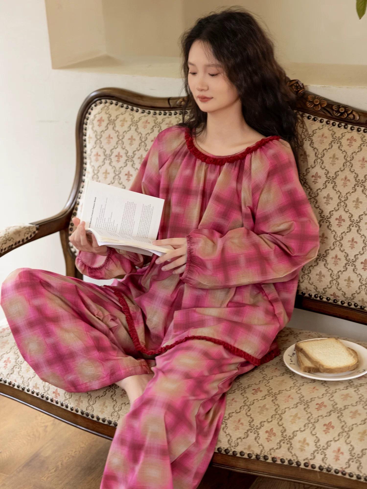 Bamboo Cotton Pajama Set for Mom and Daughter – Matching Family Christmas Pajamas , Soft Breathable Sleepwear for Women and Kids