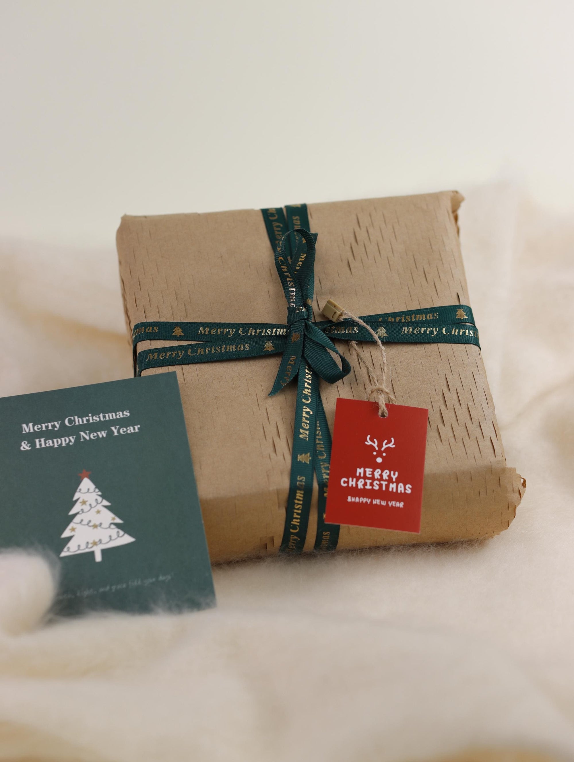 Merino Wool Socks Gift Box: Australian Wool Blend, Unisex, Set of 4 Christmas Gift Wrapped, Stocking Fillers