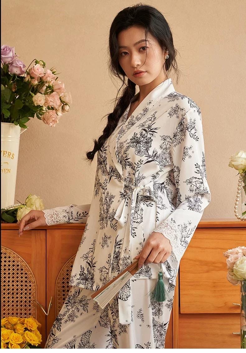 Luxury Oriental Style Silky Pajamas for Summer – Elegant Floral Loungewear with Lace Trim – Women Loungewear | Silk Kimono Robe