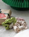Luxury 22mm Mulberry Silk Hair Scrunchies Set – Gentle, No-Crease Hair Ties for Women – Multiple Sizes & Colors – Perfect Bridesmaids Gift