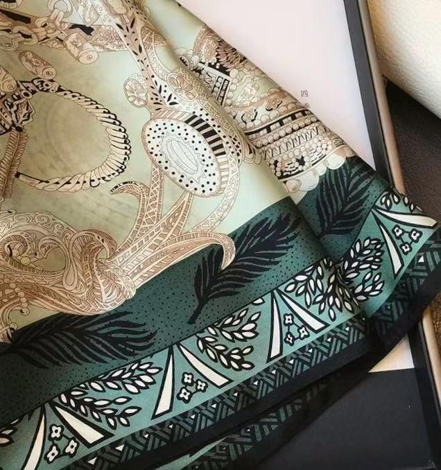 Mulberry Silk Scarf with Scarf Ring - Vintage Style Bandana
