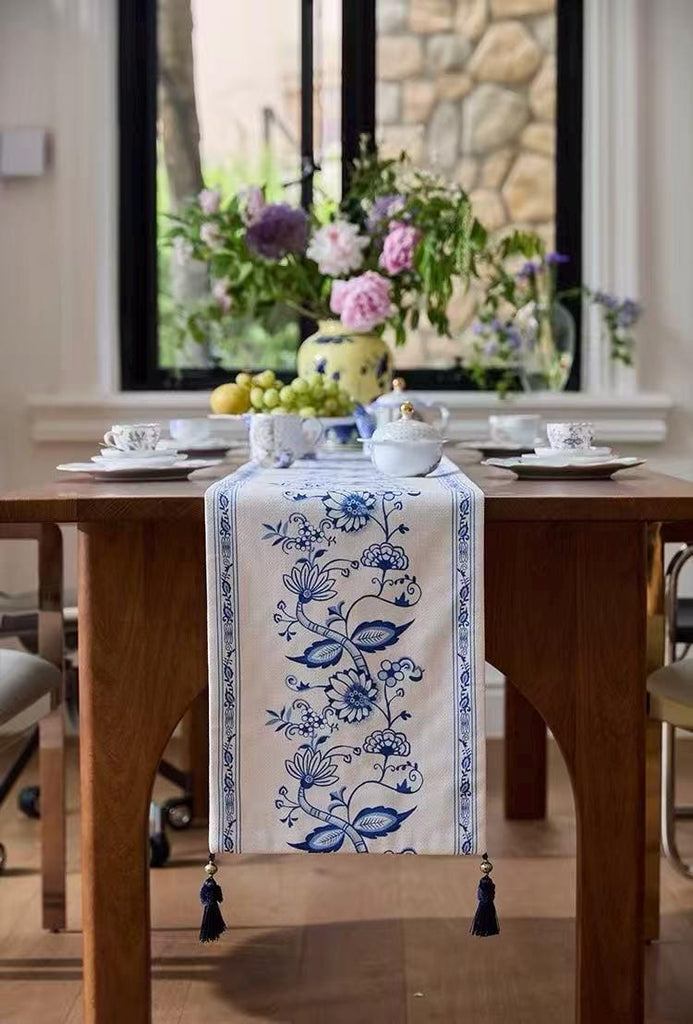 Chinoiserie Table Runner, Silk-Thread Chenille with Canvas Backing, Oriental Floral Dining Linen with Tassels for Christmas Décor Gift