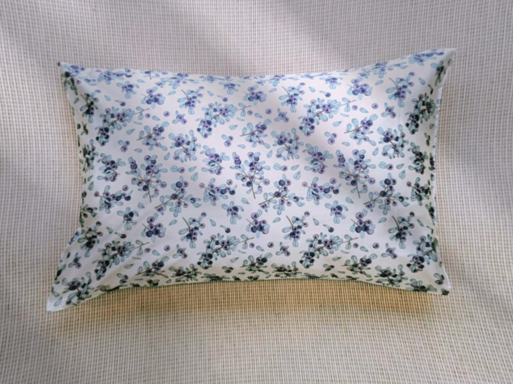 100% Mulberry Silk Pillowcase Floral Design for Restful Beauty Sleep-Natural Elegance for Bedroom Gift Silk Cooling Pillowcase for Summer
