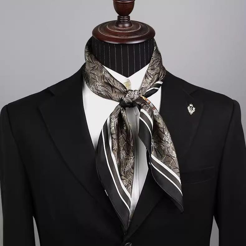 Mulberry Silk Scarf with Scarf Ring - Vintage Style Bandana