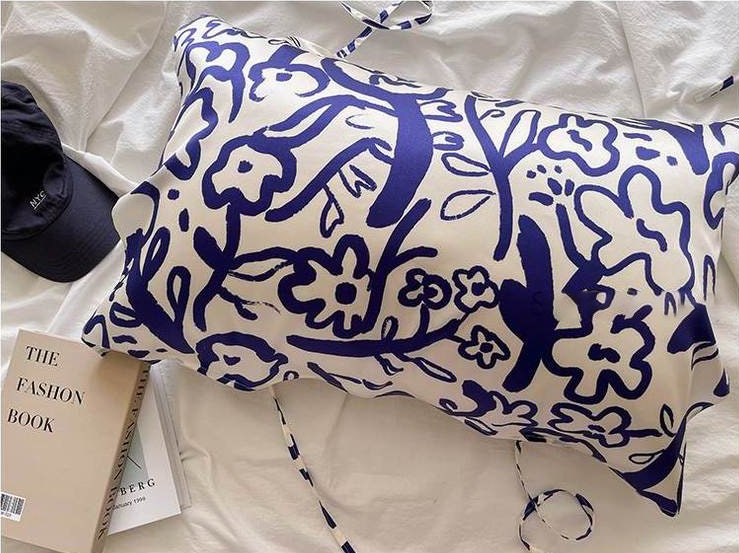 100% Muberry silk pillowcases， abstract art home decor