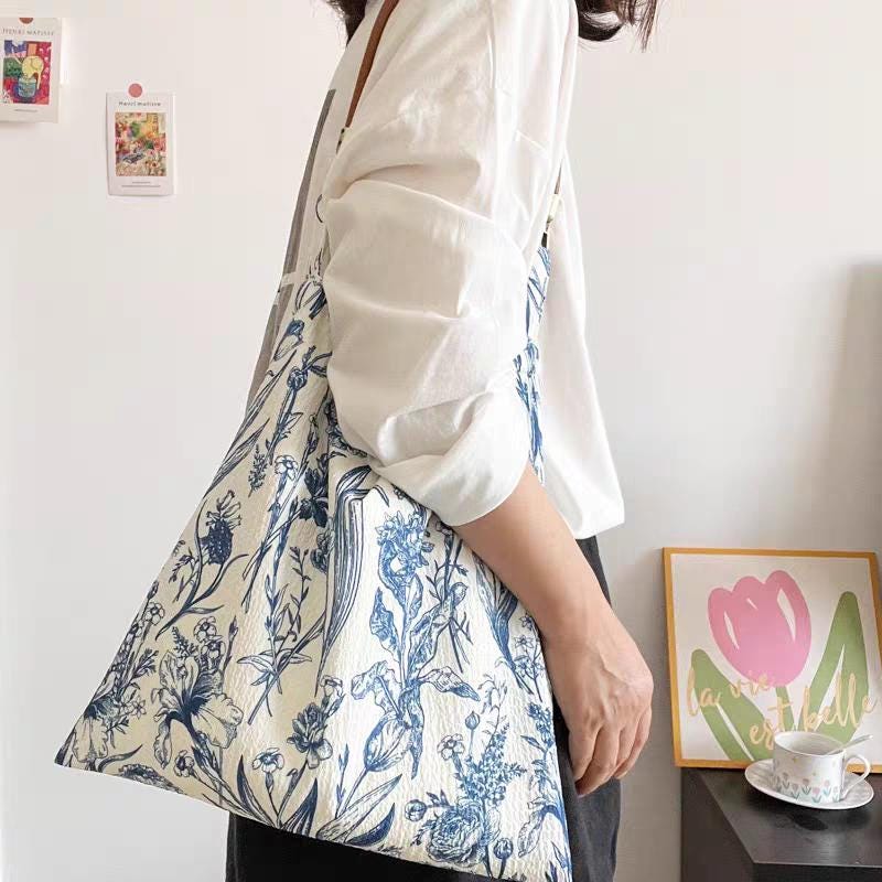 Blue Floral Shoulder Bag: Vintage Chinoiserie Print Tote with Faux Leather Strap