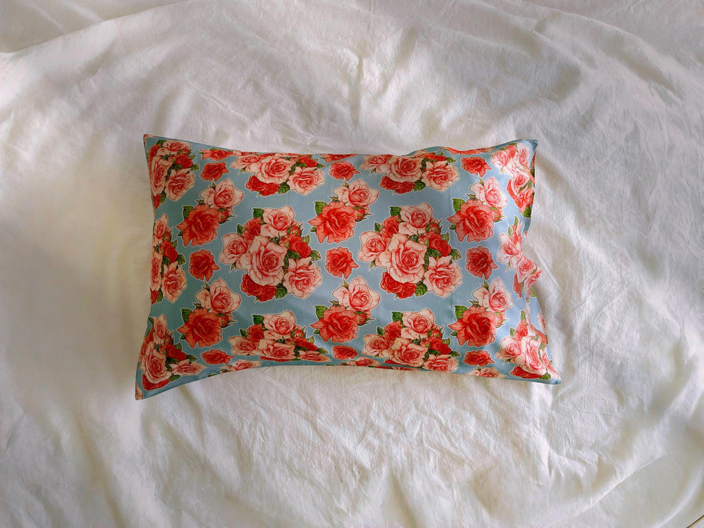 Floral Silk Pillowcase for Country Home Decor Vintage Bedroom Floral Elegance Silk Pillow Case for Skin Care Anti-Wrinkle Essential Pillow