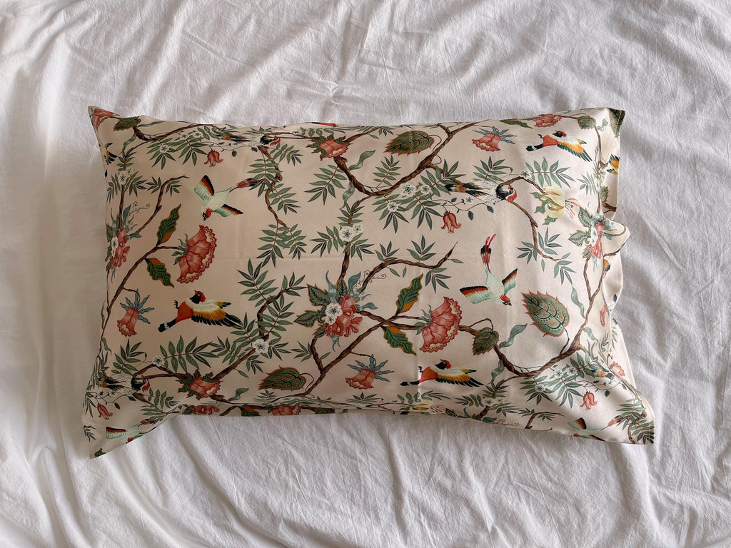 Luxury Pure Mulberry Silk Pillowcase with Floral Bird Pattern Anti-Aging Beauty Sleep Pillowcase for Hair and Skin Care Gift for Her