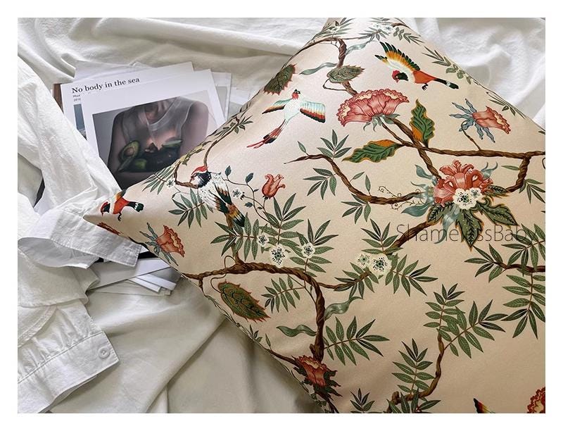 Luxury Pure Mulberry Silk Pillowcase with Floral Bird Pattern Anti-Aging Beauty Sleep Pillowcase for Hair and Skin Care Gift for Her