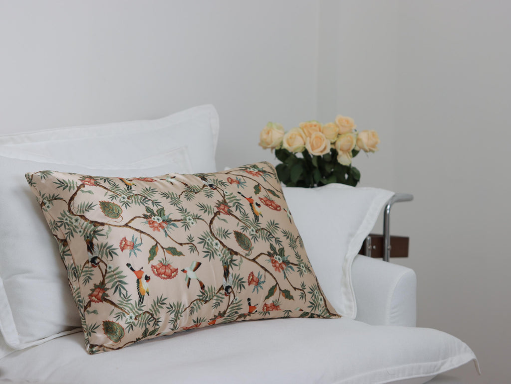Luxury Pure Mulberry Silk Pillowcase with Floral Bird Pattern Anti-Aging Beauty Sleep Pillowcase for Hair and Skin Care Gift for Her