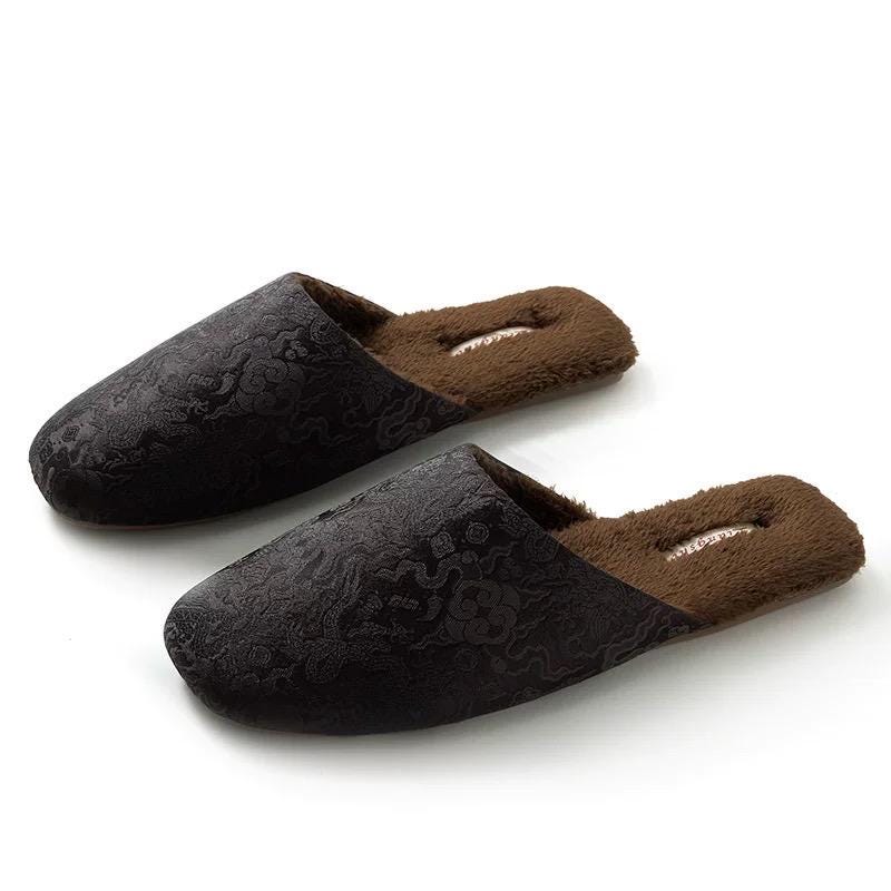 Dragon Embroidery Slippers for Men and Women Oversized Indoor Slippers for Summer Slip On Mule with Oriental Dragon Footwear Gift for Father