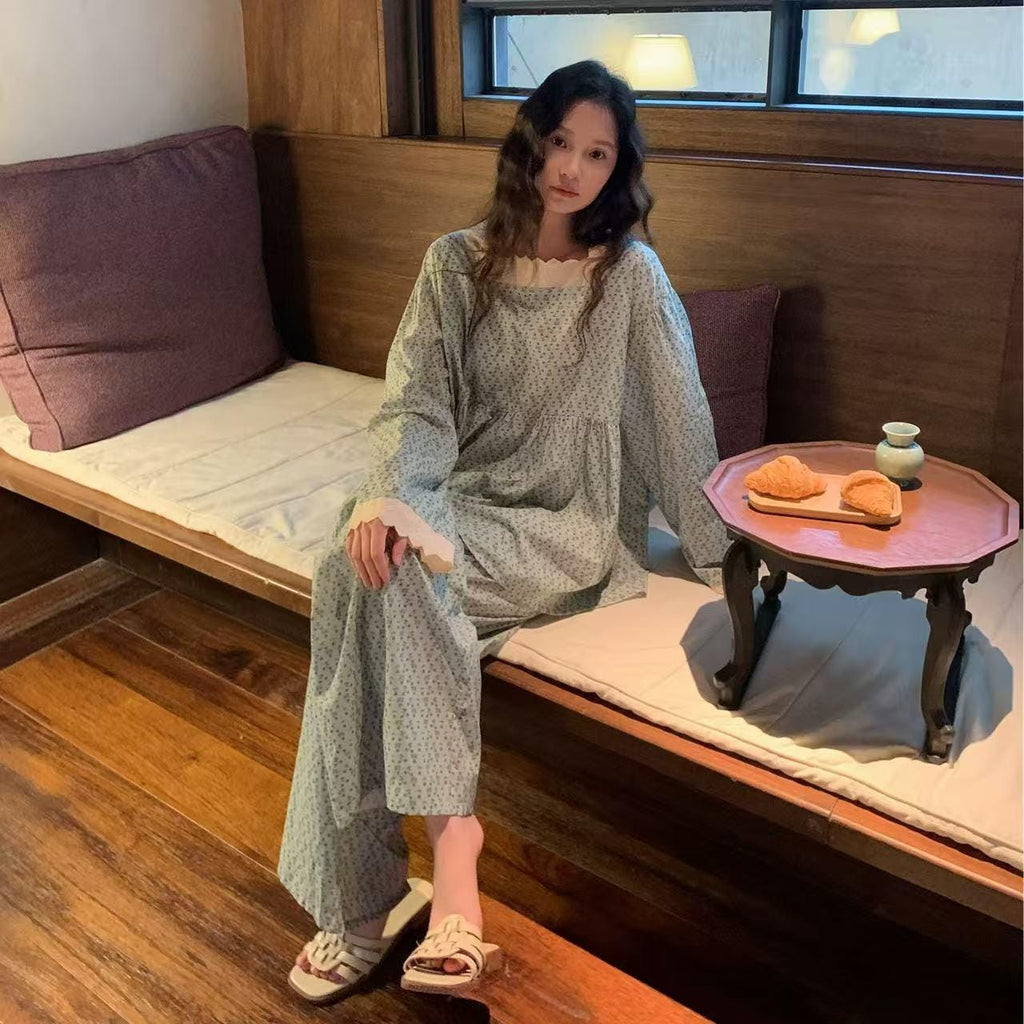 Vintage Floral Bamboo Cotton Loungewear Set – Lace Trim Pyjamas for Women - Japandi-loungewear fusion - Eco-Friendly Sleepwear