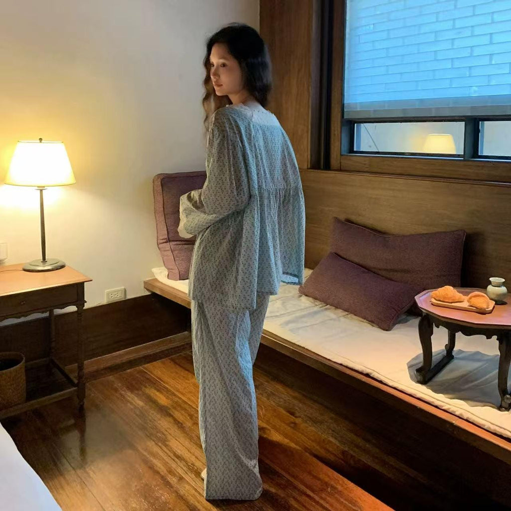 Vintage Floral Bamboo Cotton Loungewear Set – Lace Trim Pyjamas for Women - Japandi-loungewear fusion - Eco-Friendly Sleepwear