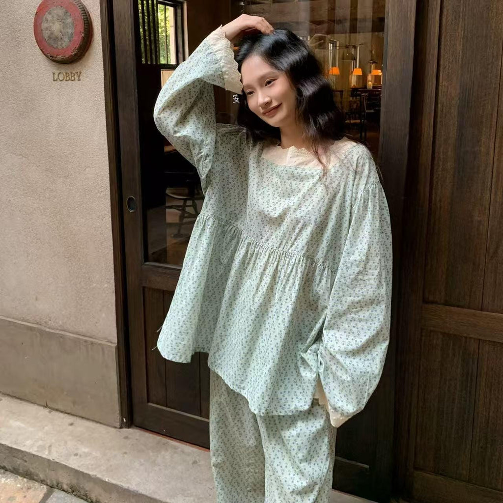 Vintage Floral Bamboo Cotton Loungewear Set – Lace Trim Pyjamas for Women - Japandi-loungewear fusion - Eco-Friendly Sleepwear