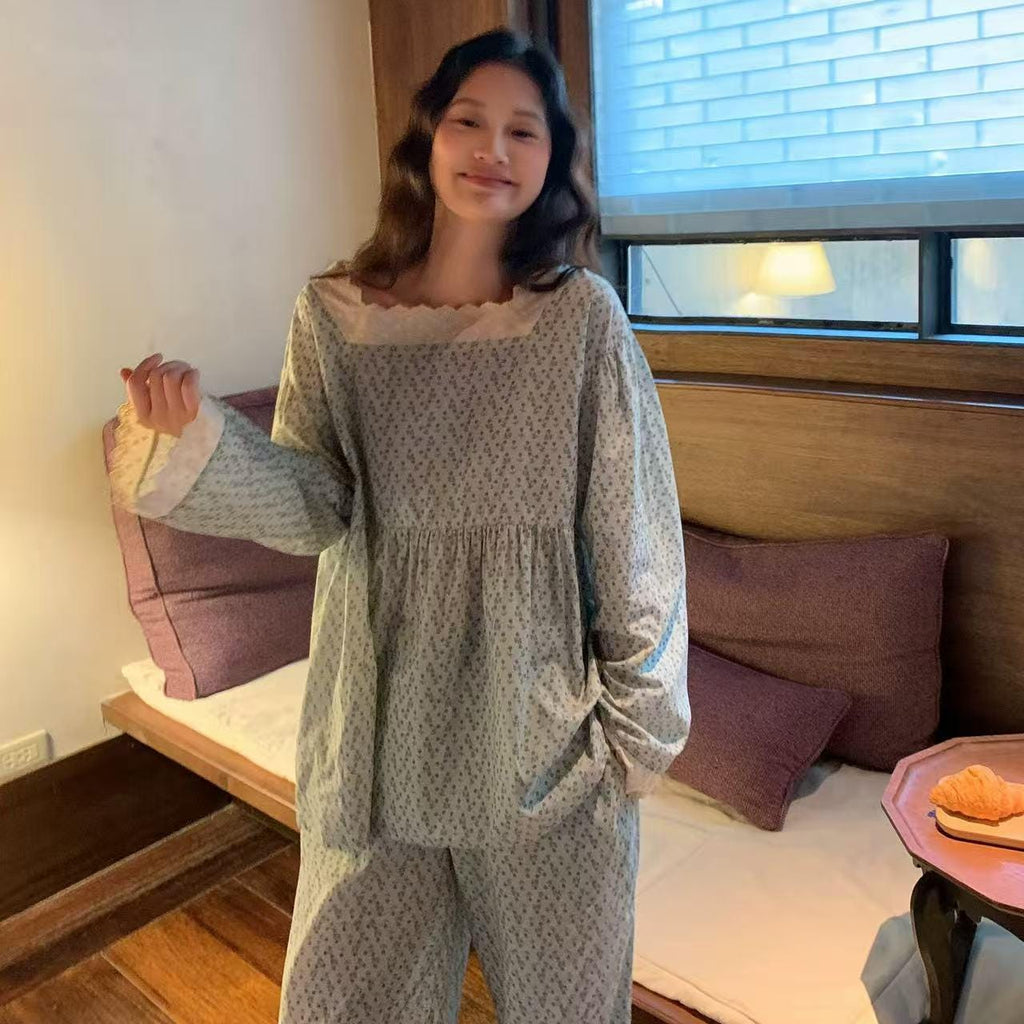 Vintage Floral Bamboo Cotton Loungewear Set – Lace Trim Pyjamas for Women - Japandi-loungewear fusion - Eco-Friendly Sleepwear