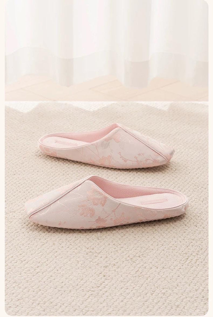 Jacquard Satin Slippers: Women's Qipao Style Indoor Shoes