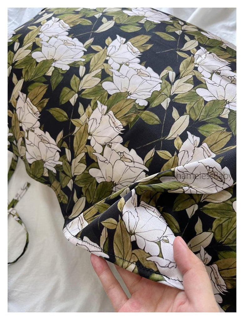 Luxury 100% Silk Pillowcase | White Rose Floral Print | Zipper Closure | Hypoallergenic & Anti-Frizz  | Pillowcase for Skin Care