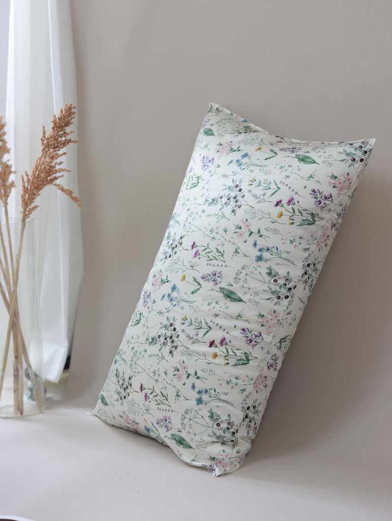 25 Momme Mulberry Silk Pillowcase: Wild Botanical Floral Print, Envelope Closure