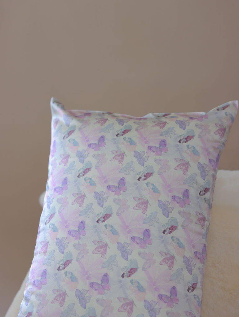 Butterfly Mulberry Silk Pillowcase with Scrunchie: Anti-Aging Beauty Sleep
