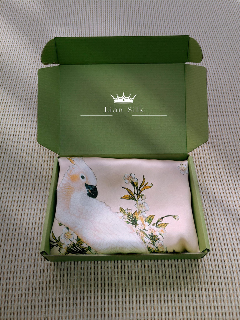 Luxury Silk Pillowcase, Minimalist Cockatoo Design, Vintage-Inspired Cottagecore Bedding, Envelope Closure, Soft & Hypoallerenic Pillow Case