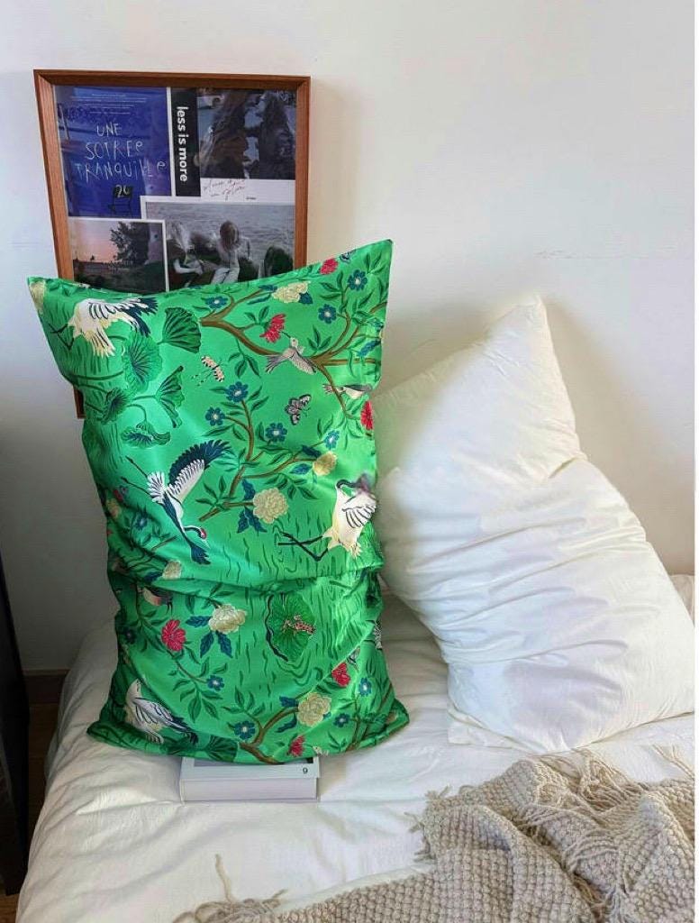 Silk Pillowcase Vintage Oriental Crane & Floral Print – 100% Pure Mulberry Silk, Luxury Bedding for Skin & Hair, Gift for Her, Gift for Mother’s Day