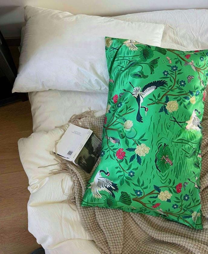 Silk Pillowcase Vintage Oriental Crane & Floral Print – 100% Pure Mulberry Silk, Luxury Bedding for Skin & Hair, Gift for Her, Gift for Mother’s Day
