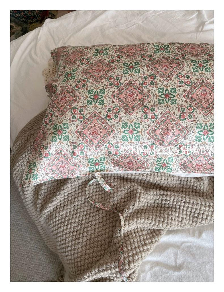 Vintage Style Silk Pillowcase by 6A Grade 22 Momme Silk Vintage Tile Pattern, Cottagecore & Boho Chic Silk Bedding Soft Breathable Pillow