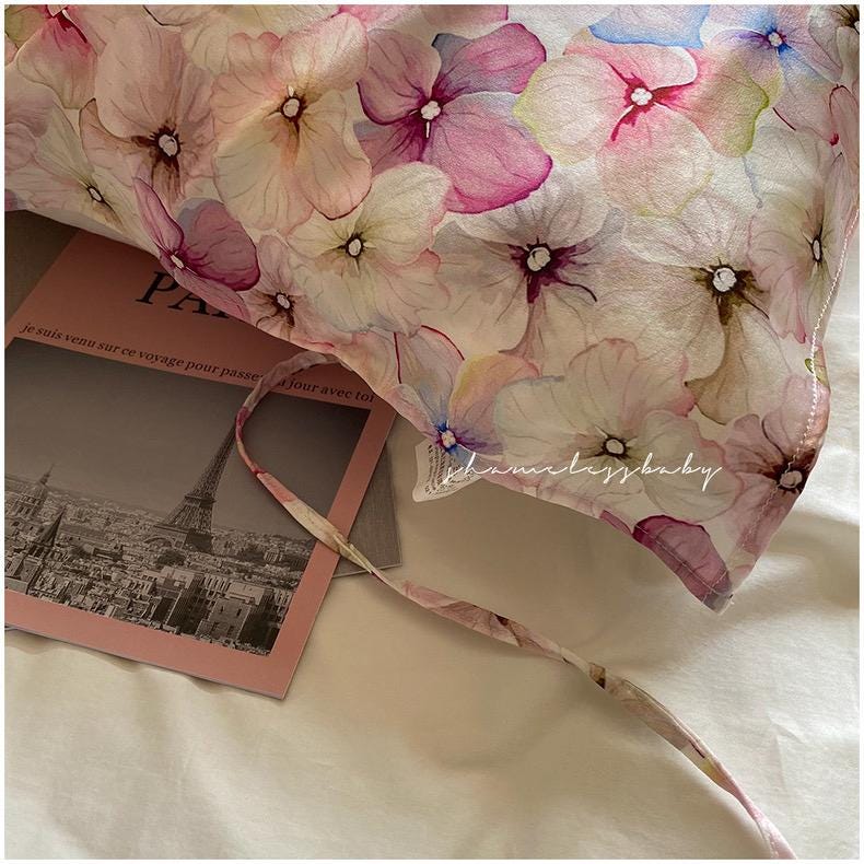 Japanese Sakura Silk Pillowcase | 100% Mulberry Silk | Zipper Closure | Hypoallergenic & Hair-Friendly