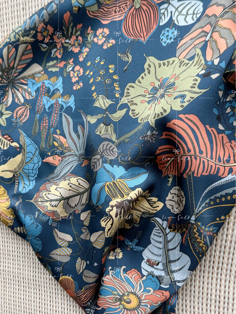 Luxury 100% Silk Pillowcase | Oriental Floral Print | Hypoallergenic Ultra-Soft Pillow | Zipper Closure | Oriental Design Gift for New Home
