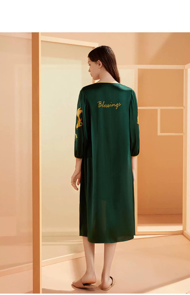 Luxury Silk Embroidered Dressing Gown – Pure Mulberry Silk Robe, Wide Fit Kimono, Chinese Inspired Loungewear, Elegant Silk Nightgown, Homewear