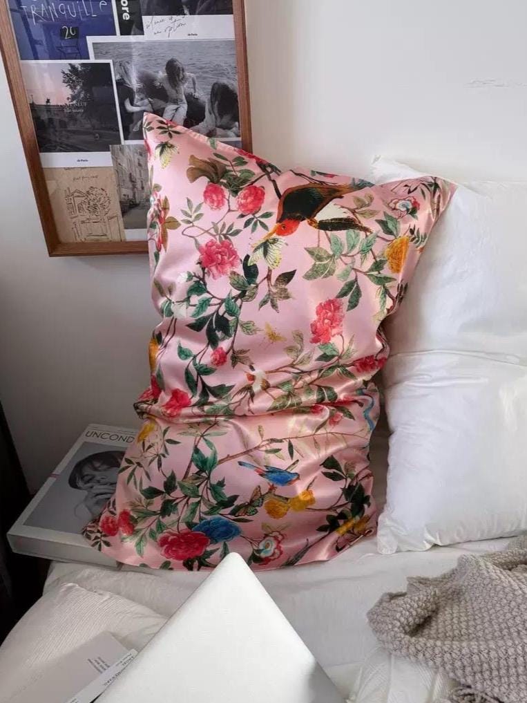 100% Mulberry Silk Pillowcase – Timeless Oriental Floral, Vintage Charm, 22 Momme Luxury Silk, Anti-Frizz, Hypoallergenic, Gift for Her, Vintage Home Decor