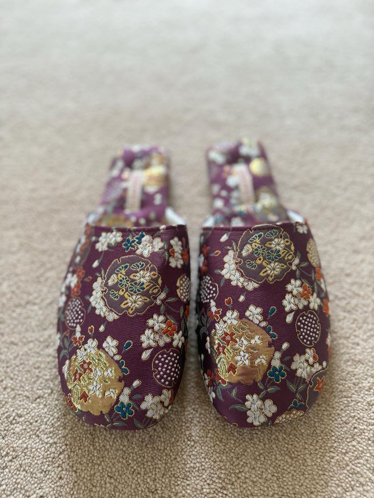 Embroidered Indoor Slippers with Faux-Fur Women Winter House Shoes with Traditional Chinese Dragon and Floral Designs/Ideal Gift for Her