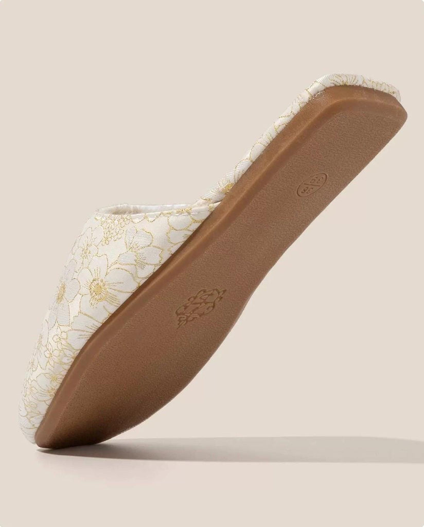Embroidered Floral Slippers: Faux Fur Lined Winter House Shoes
